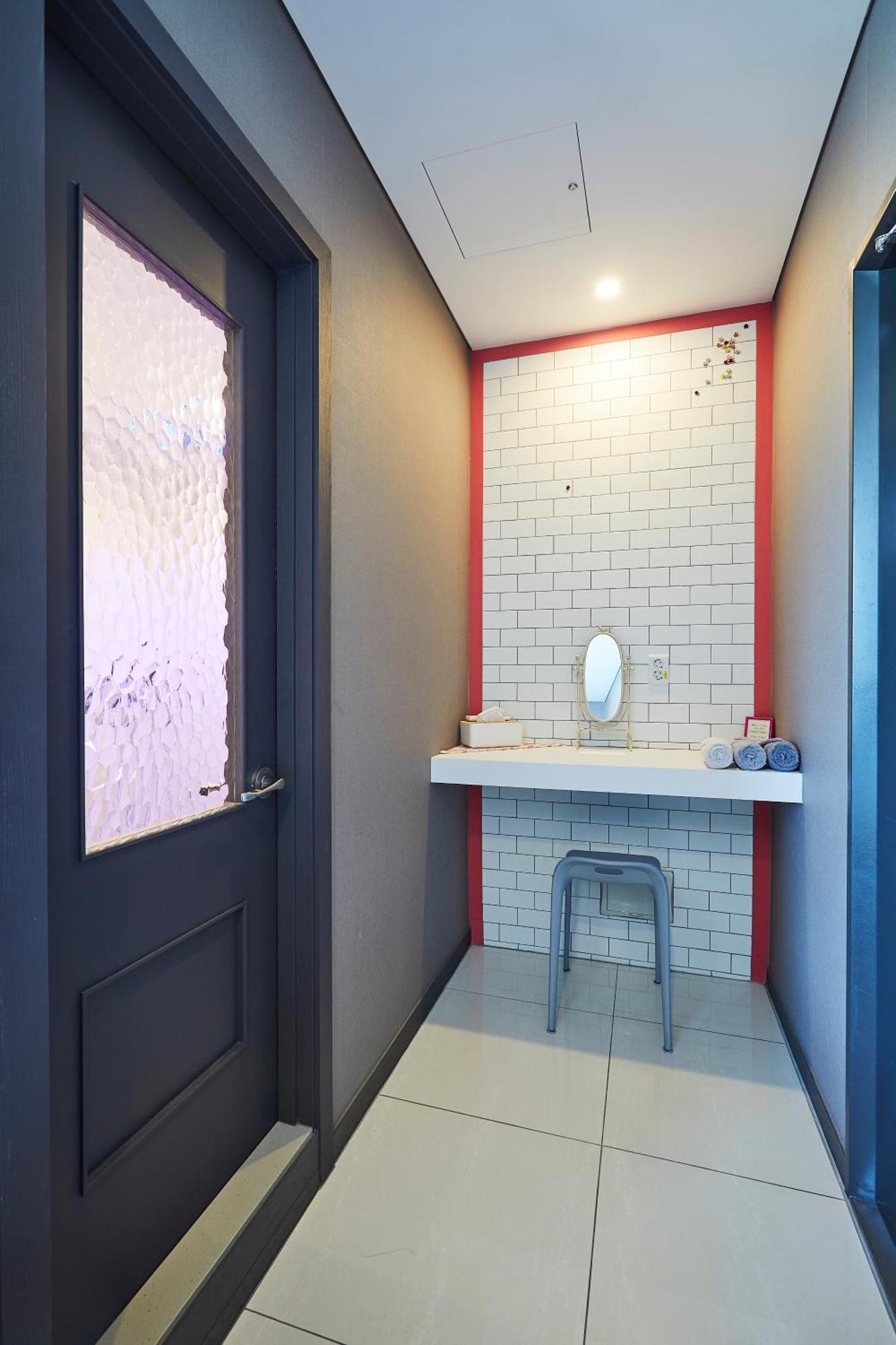 Red-Lighthouse Guest House 束草市 客房 照片