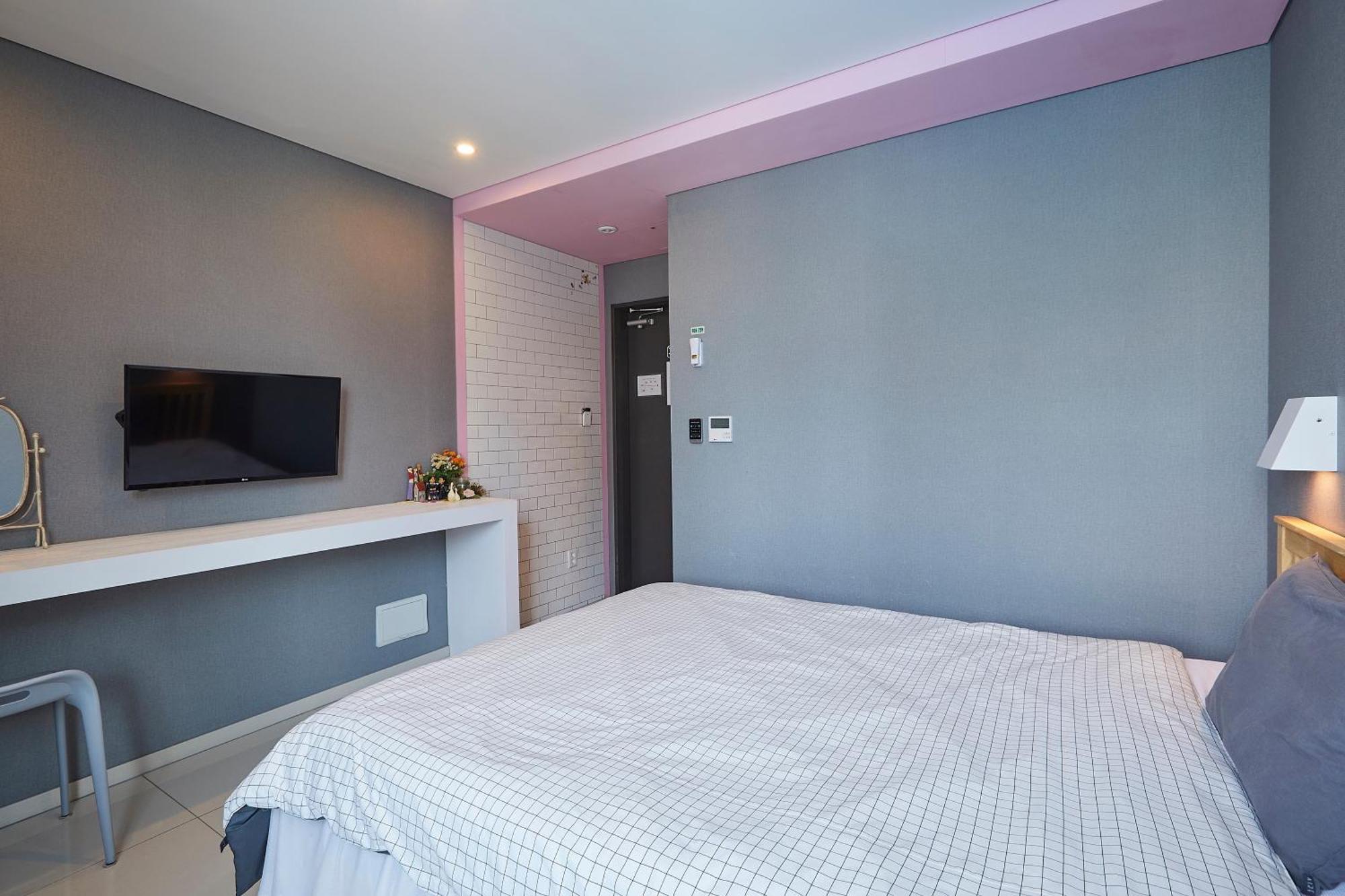 Red-Lighthouse Guest House 束草市 客房 照片