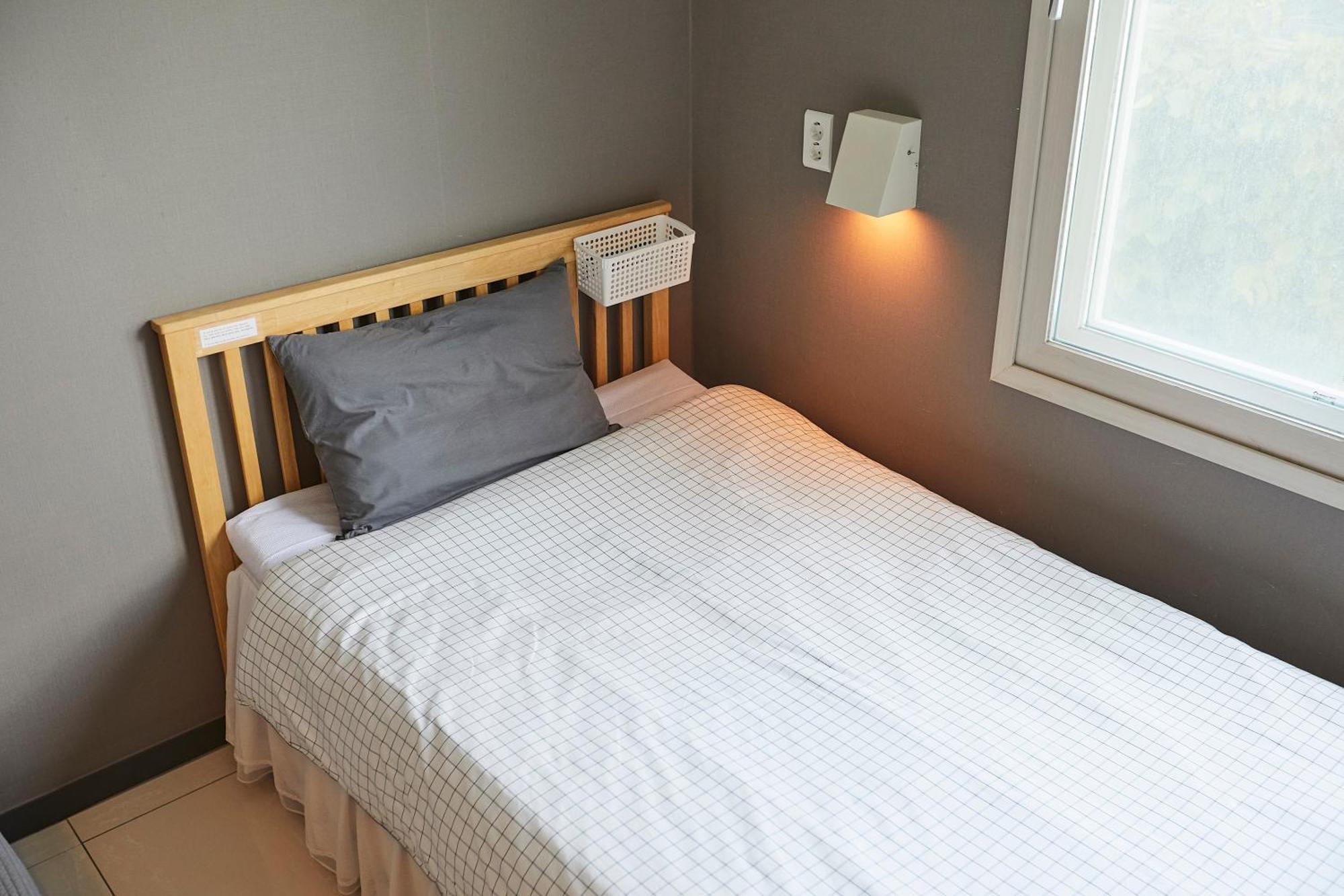 Red-Lighthouse Guest House 束草市 客房 照片