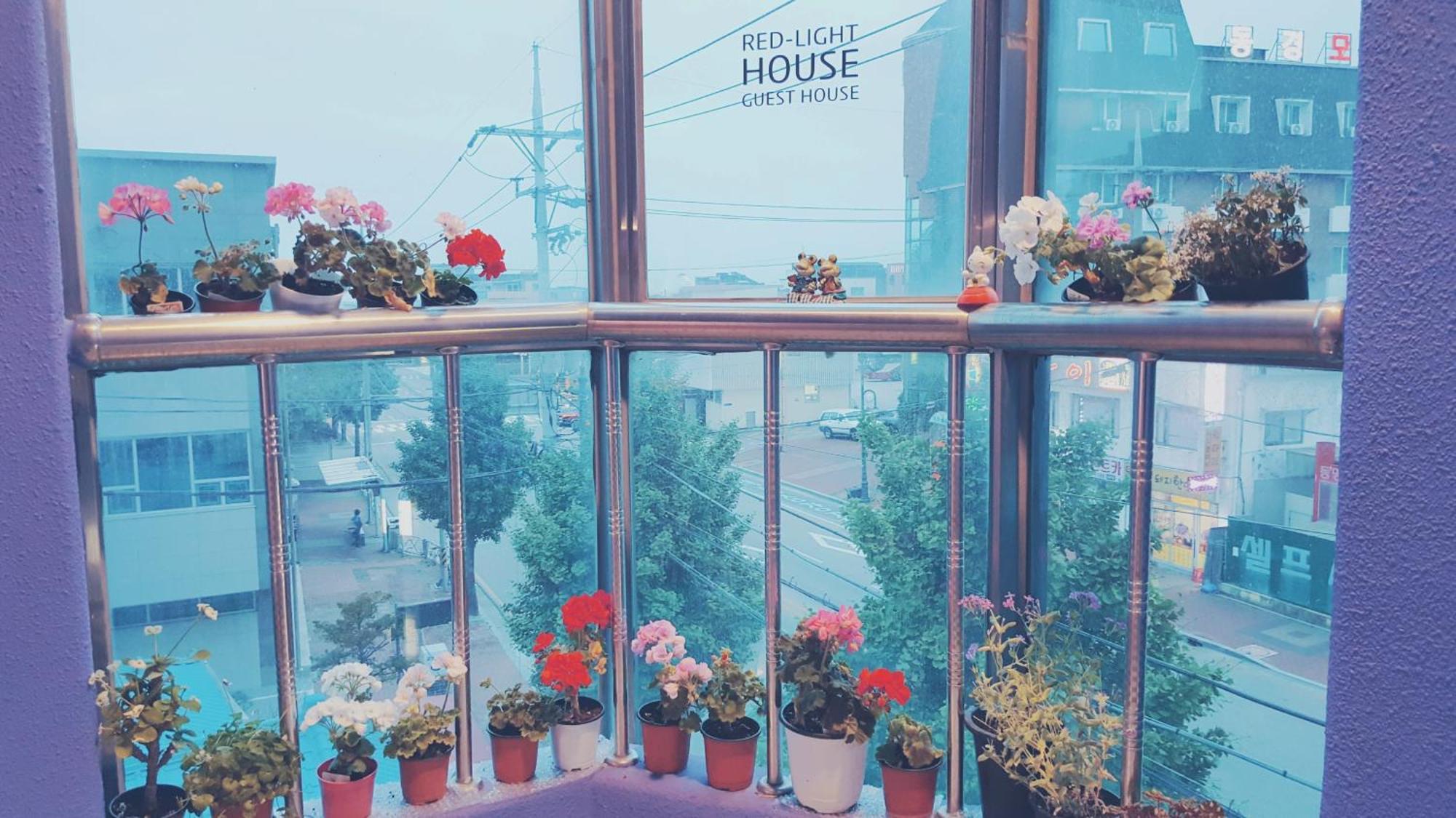 Red-Lighthouse Guest House 束草市 外观 照片