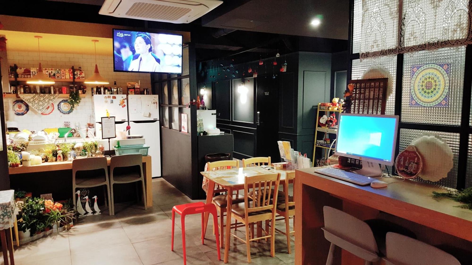 Red-Lighthouse Guest House 束草市 外观 照片